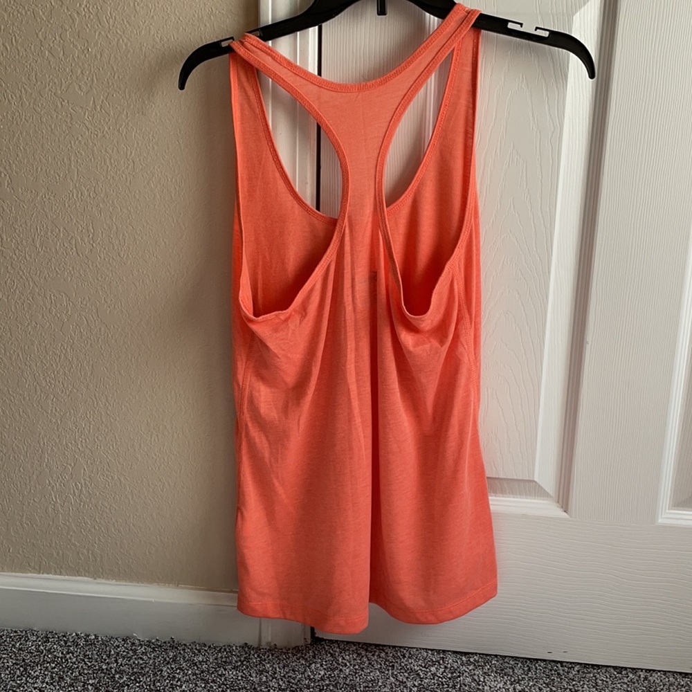 Nike Razorback tank top - Picture 2 of 3